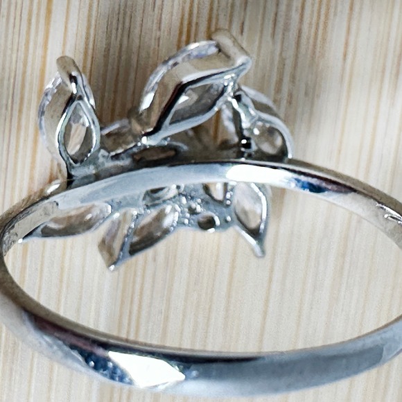 Vintage 925 Sterling Silver Marquise Cluster Ring Size 8.5 Swarovski Crystals - Picture 6 of 9